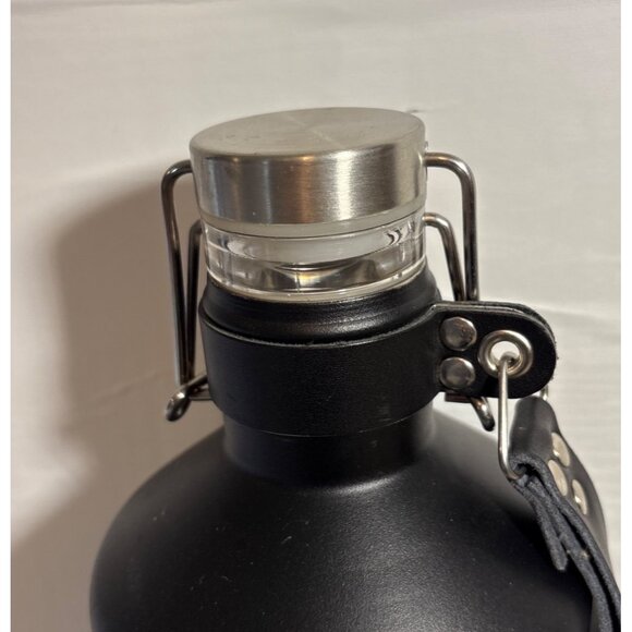 64 oz Growler Stainless Steel W/ 4 Barrell Mugs Black Exterior Insulated Debco - Picture 12 of 16